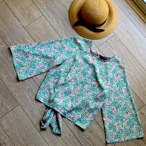 Tropical leaves and pink/beige flowy top